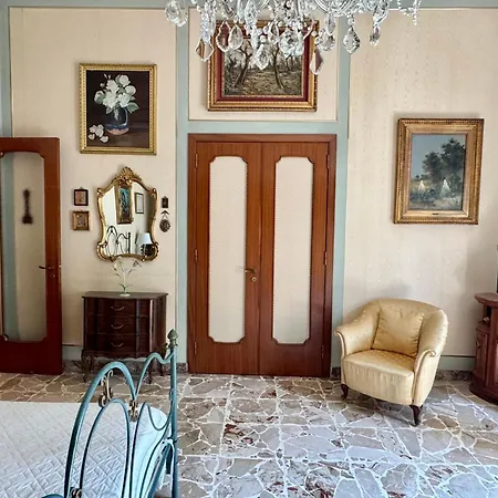La Maison De Lavinia Appartement *
